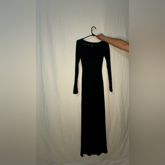 Skims Lounge Dress - Picture 4 of 7